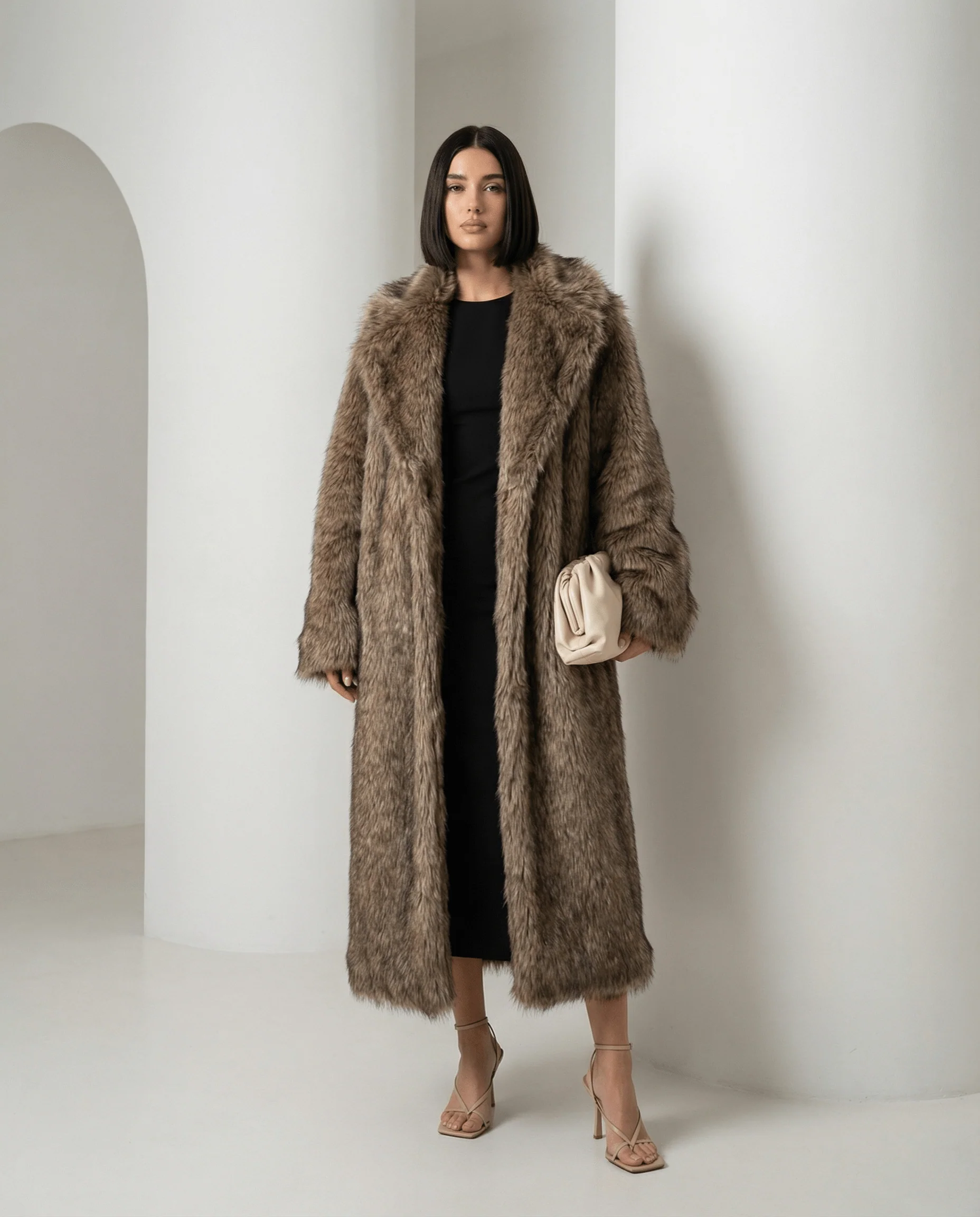 Manteau long en fausse fourrure Eden