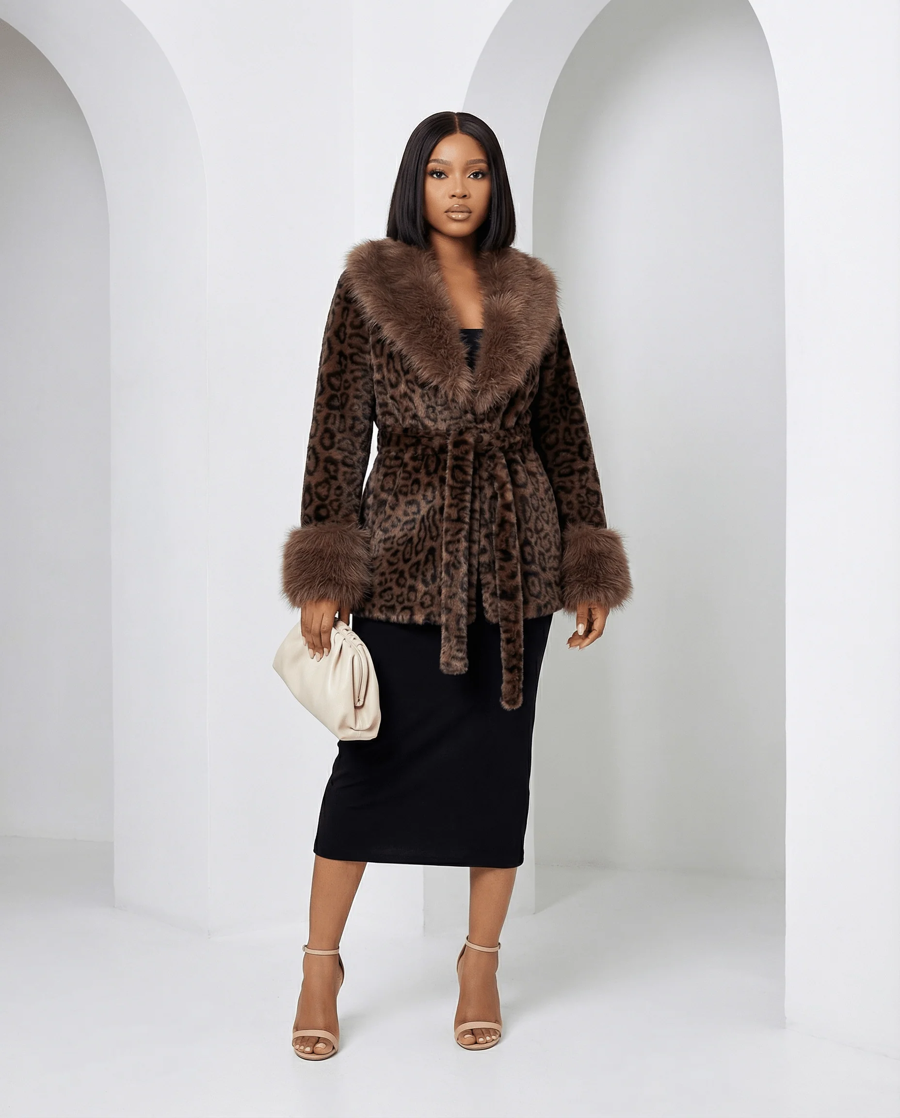 Manteau ceinturé en fausse fourrure Marbella