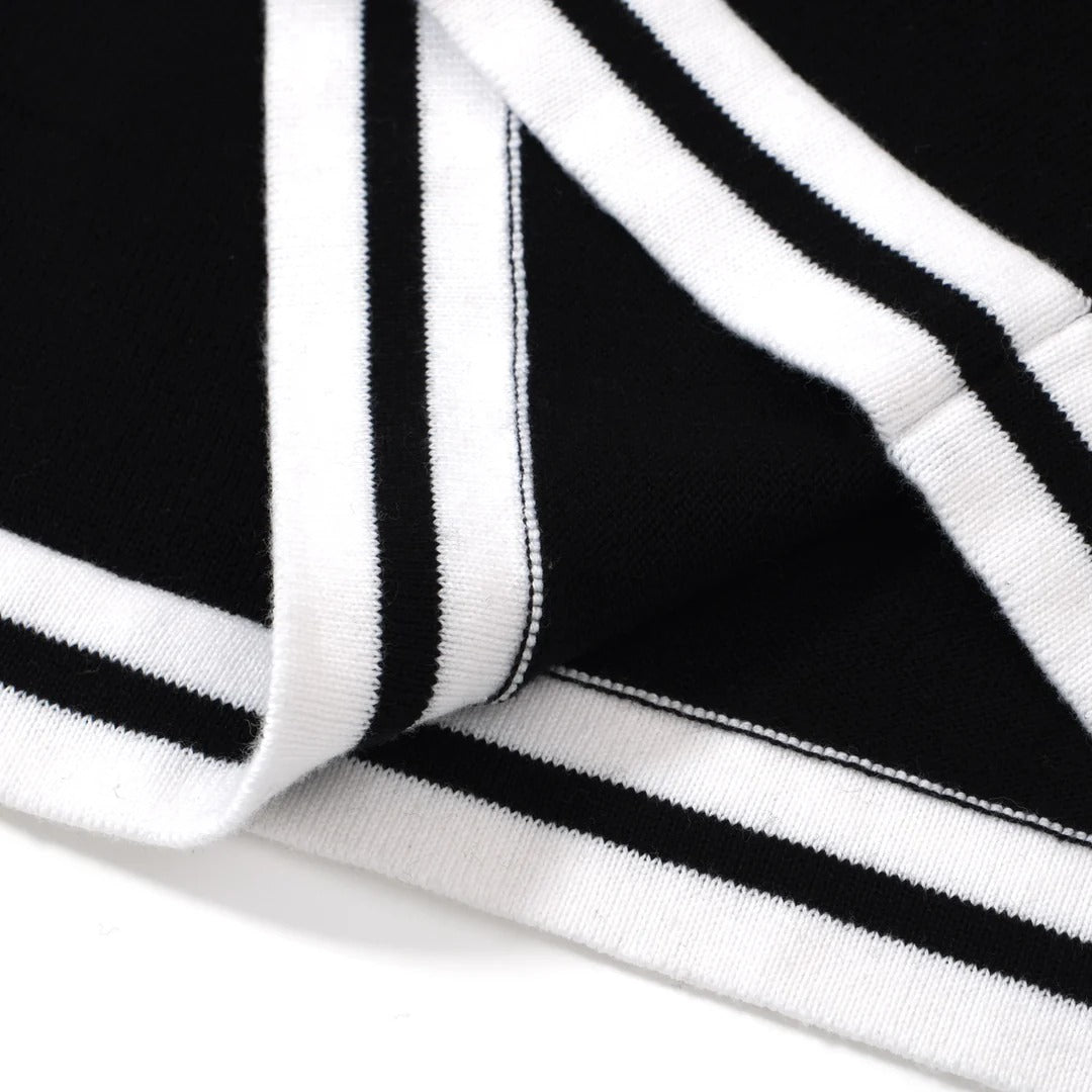 Pull universitaire rétro – Noir vintage